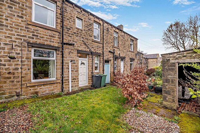 2 Bedroom Terraced House For Sale In Taylor Hill Road, Huddersfield, HD4