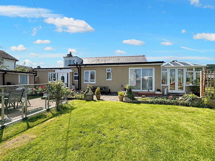 4 Bedroom Detached Bungalow For Sale In Market Street, Abergele, LL22