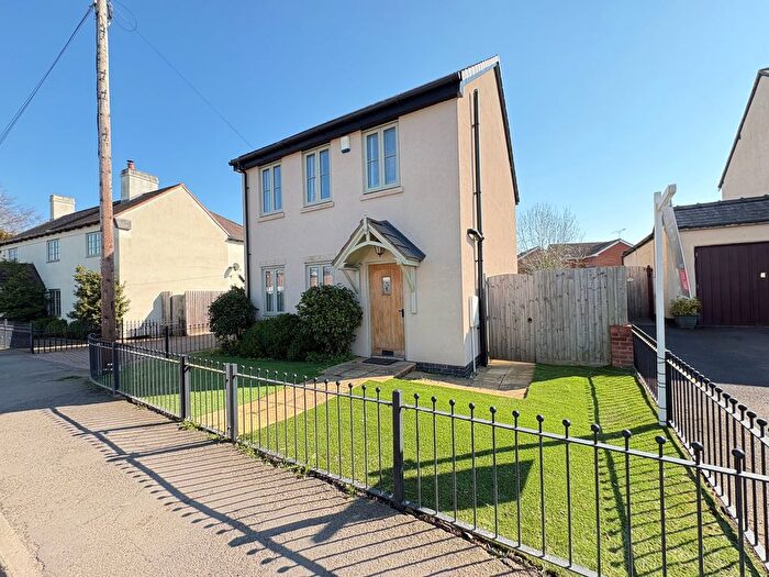 3 Bedroom Detached House For Sale In Edgmond Gardens, Off Long Street, Wheaton Aston, ST19