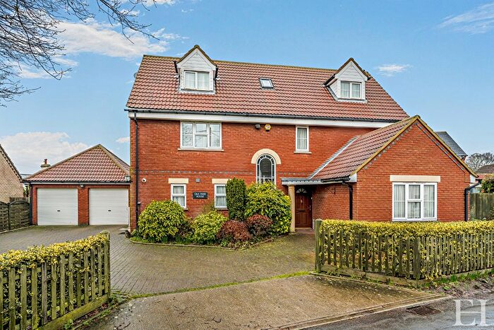 5 Bedroom Detached House For Sale In Manningtree, Essex, CO11