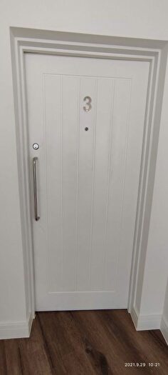 2 Bedroom Flat To Rent In Colney Hatch Lane, London, N10