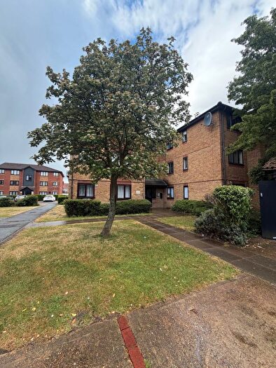 1 Bedroom Flat To Rent In Acworth Close, London, N9