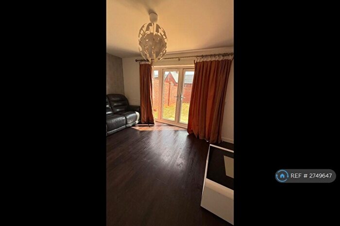 3 Bedroom Semi-Detached House To Rent In Longhorn Drive, Milton Keynes, MK8