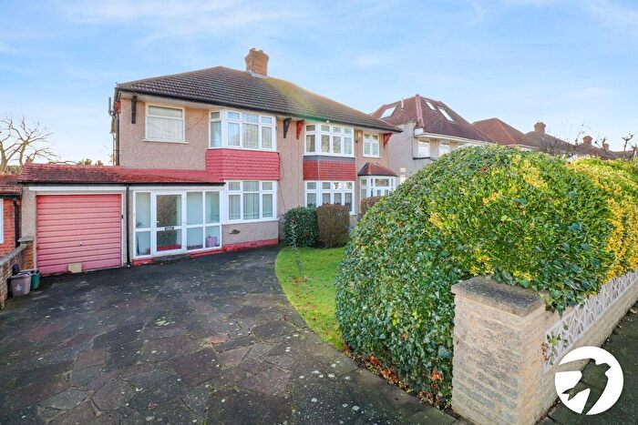 3 Bedroom Semi-Detached House For Sale In Bedonwell Road, Upper Belvedere, DA17