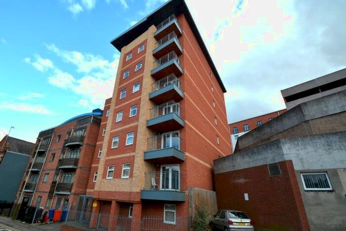 2 Bedroom Flat To Rent In Calais House, Calais Hill, Leicester, LE1