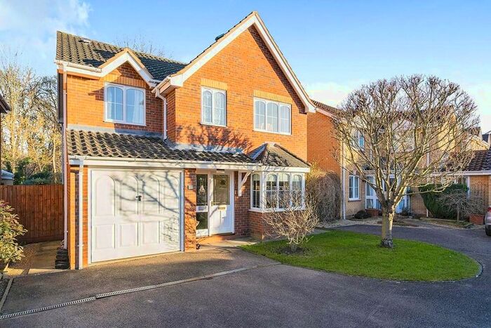 4 Bedroom Detached House For Sale In Hide Close, Sawston, Cambridge, Cambridgeshire CB22