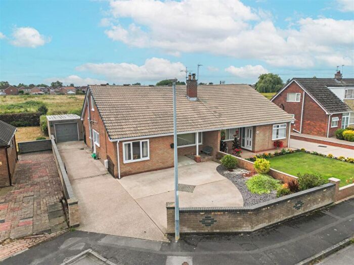 3 Bedroom Semi-Detached Bungalow For Sale In Blenheim Drive, Goole, DN14