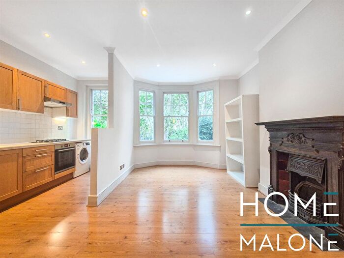 1 Bedroom Flat To Rent In Newington Green, London, N16