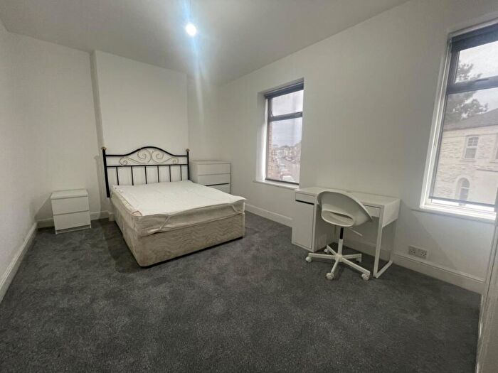 5 Bedroom Terraced House To Rent In Miskin Street, Cathays, CF24