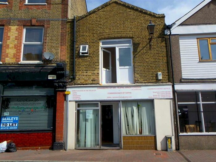 2 Bedroom Flat To Rent In Manor Road, Gravesend, DA12