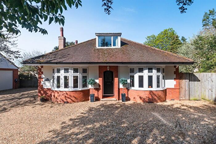 4 Bedroom Property For Sale In Maxey Road, Helpston, Peterborough, PE6