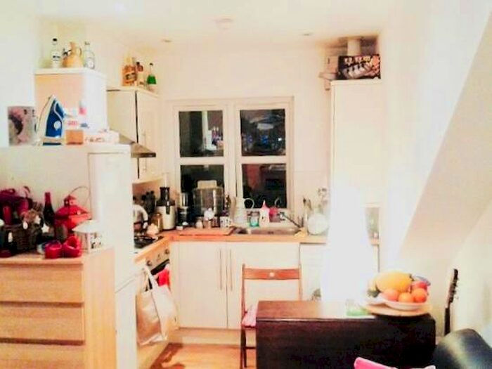 Studio To Rent In Old Oak Common Lane, London, W3