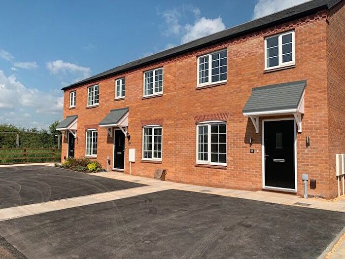 3 Bedroom Terraced House To Rent In Fowler Road, Nottingham, NG12