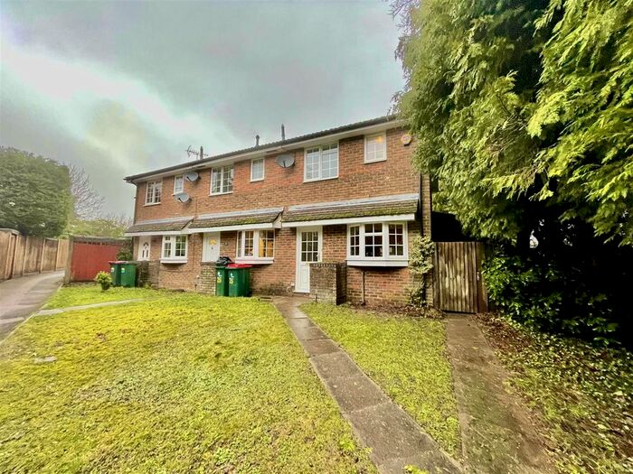 2 Bedroom Property To Rent In Walton Heath, Crawley, RH10