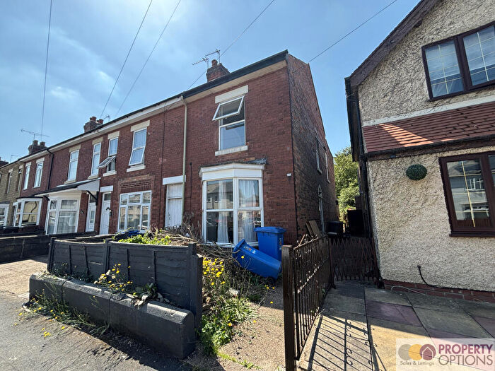 3 Bedroom End Of Terrace House To Rent In Baker Street, DE24