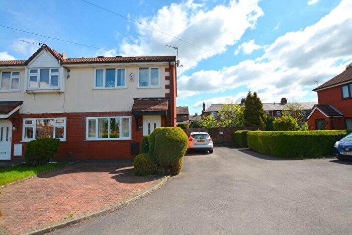 3 Bedroom Semi-Detached House For Sale In Chestnut Gardens, Denton, Manchester, M34