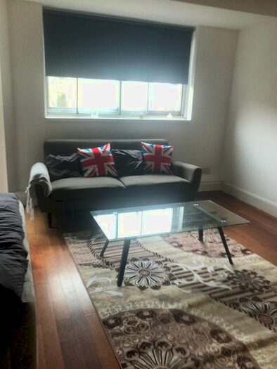 Studio To Rent In Flat, Sherborne Court, - Cromwell Road, London, SW5