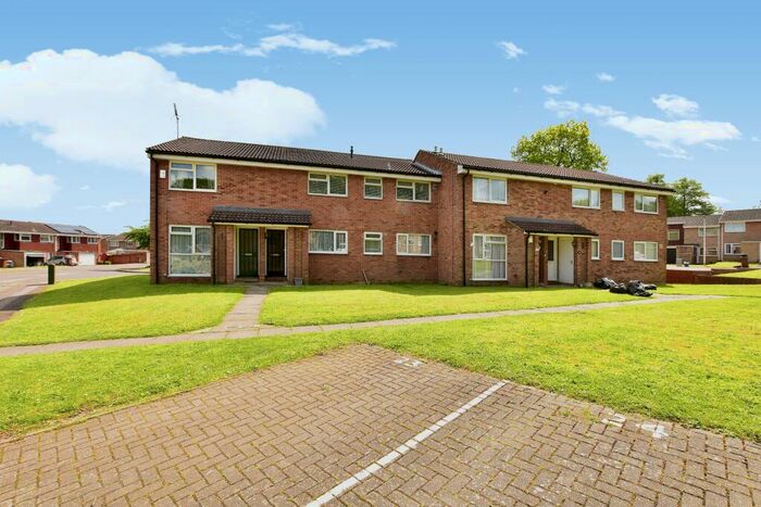 1 Bedroom Flat To Rent In Clavell Close, Gillingham, Kent, ME8