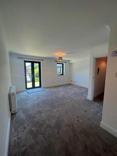 1 Bedroom Flat To Rent In Lancastria Mews, Boyndon Road, Maidenhead, SL6