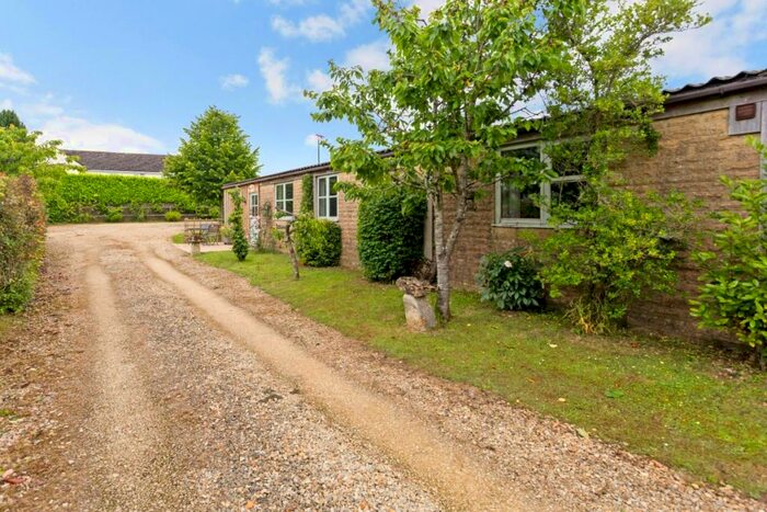 3 Bedroom Semi-Detached House To Rent In Brimpsfield, GL4