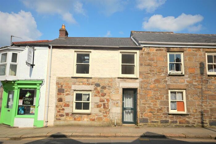 2 Bedroom Property To Rent In Cross Street, Camborne, TR14