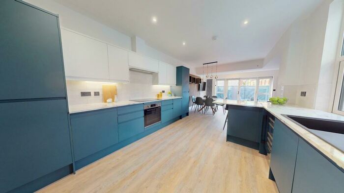 6 Bedroom House To Rent In Pen Y Wain Road, Cathays, Cardiff, CF24