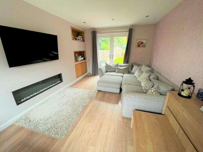 3 Bedroom Semi-Detached House To Rent In West Crescent, Broughton, Preston, PR3
