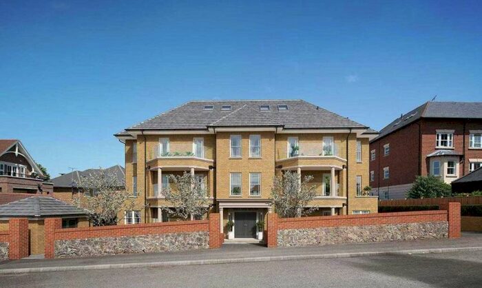 2 Bedroom Flat To Rent In Welland House, Guildford, GU1