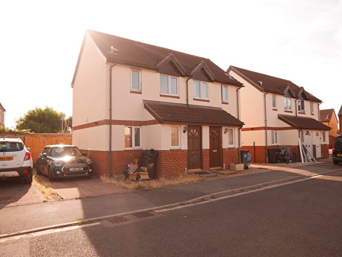 2 Bedroom Semi Detached House To Rent In Loxleigh Gardens, Bridgwater, Somerset, TA6