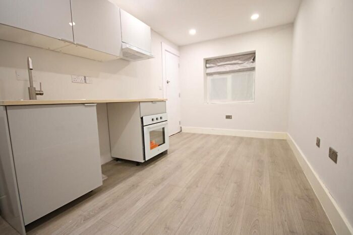 1 Bedroom Studio To Rent In Ashcombe Gardens, Edgware, Middlesex, HA8