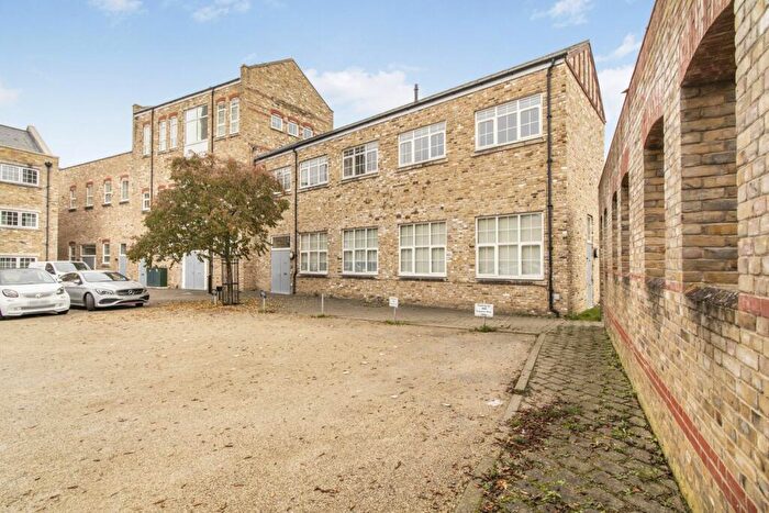 2 Bedroom Flat To Rent In Esparto Way South Darenth, DA4