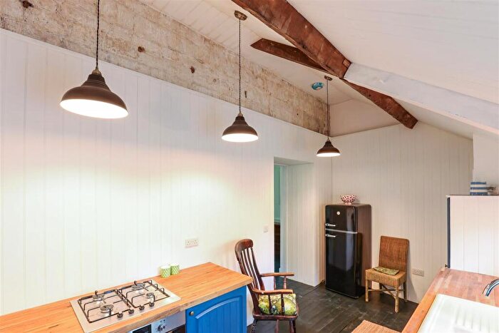 2 Bedroom Terraced House For Sale In Bowbridge Lane, Stroud, GL5