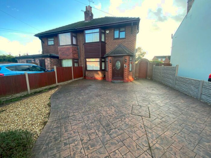 3 Bedroom Semi-Detached House To Rent In Cambridge Road, Ellesmere Port, CH65
