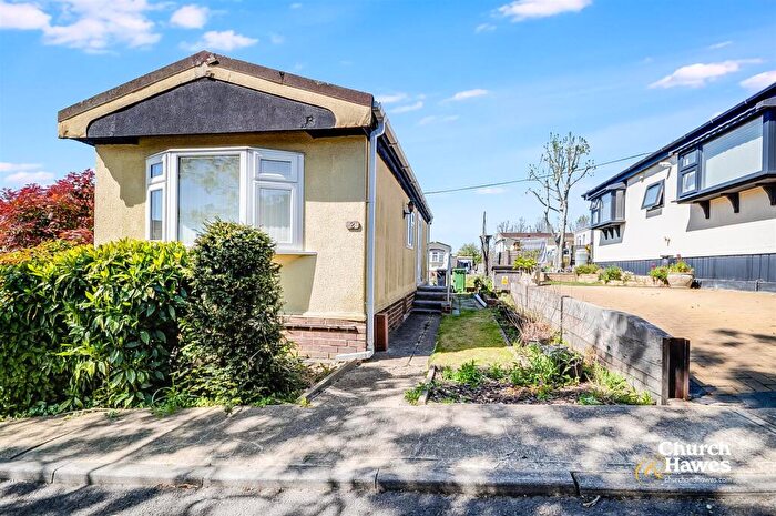 1 Bedroom Detached Bungalow For Sale In Central Avenue, Althorne, Chelmsford, CM3