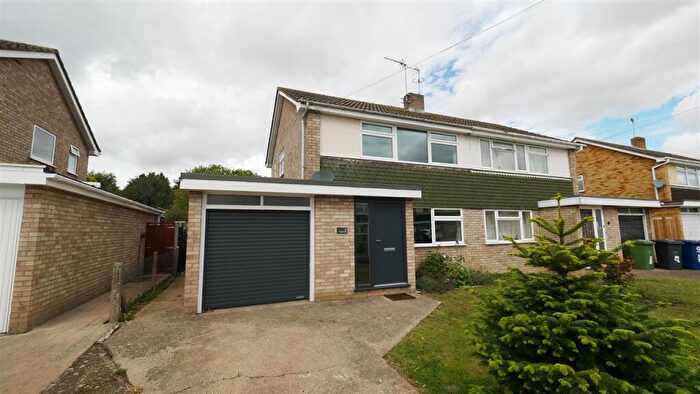 3 Bedroom Semi-Detached House To Rent In Westbury Road, St Ives, PE27