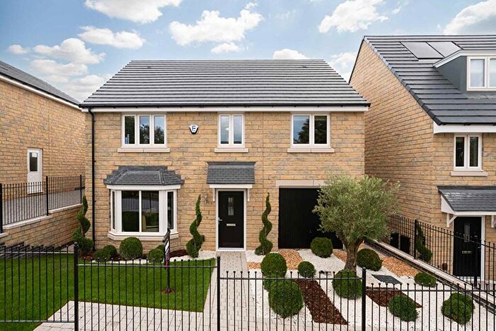 4 Bedroom Detached House For Sale In Broken Stone Road, Blackburn, Lancashire, BB3