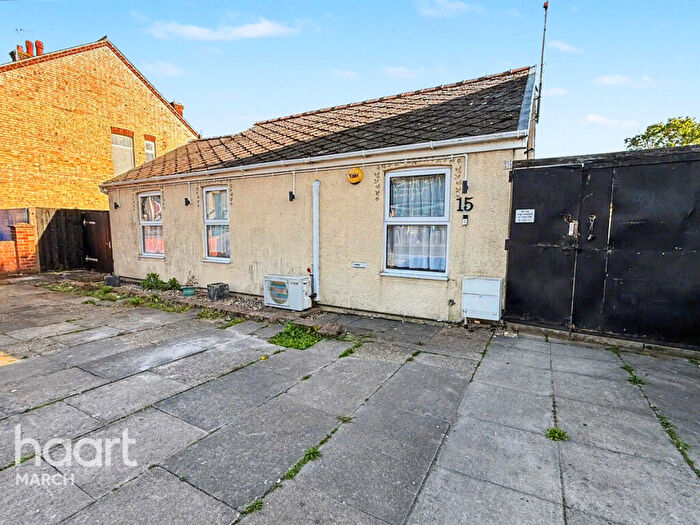 3 Bedroom Detached Bungalow For Sale In St Johns Road, March, PE15