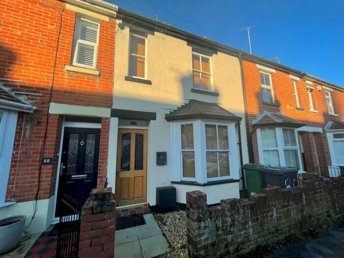 3 Bedroom Terraced House To Rent In George Street, Basingstoke, RG21