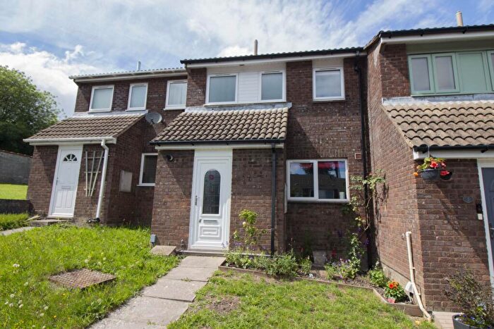 3 Bedroom Terraced House For Sale In Knightstone Heights, Frome, BA11