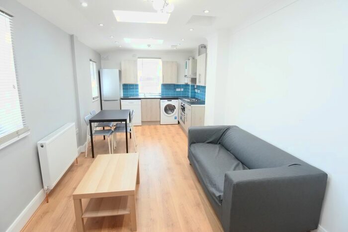 3 Bedroom Maisonette To Rent In Love Lane, Pinner, HA5