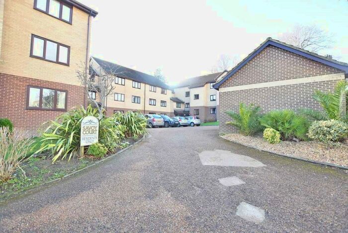 2 Bedroom Apartment To Rent In Chine Avenue, Shanklin, PO37