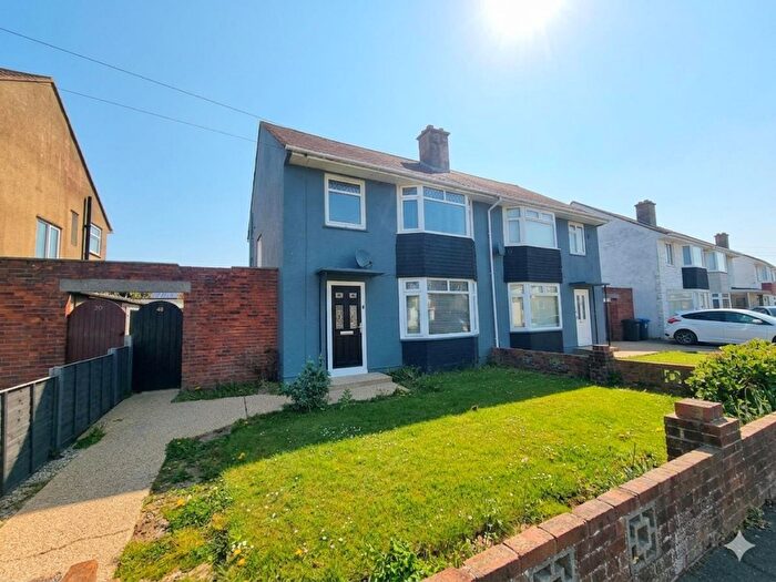 3 Bedroom Semi Detached House For Sale In Brookers Lane, Gosport, PO13