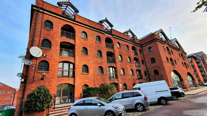 1 Bedroom Apartment To Rent In Castle Quay, Deansgate, Manchester, M15