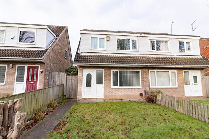 3 Bedroom House To Rent In Gloucester Court, Newcastle Upon Tyne, NE3