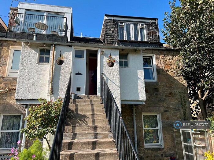 2 Bedroom Flat To Rent In Keith Row, Edinburgh, EH4