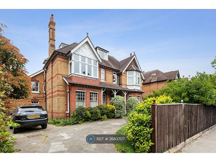 1 Bedroom Flat To Rent In Upper Richmond Road, London, SW15