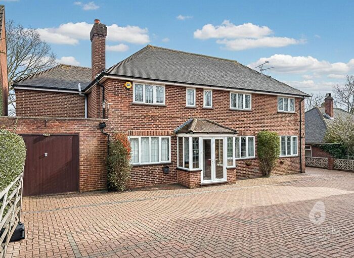 5 Bedroom Detached House For Sale In Terrace Road South, Binfield, Berkshire, RG42