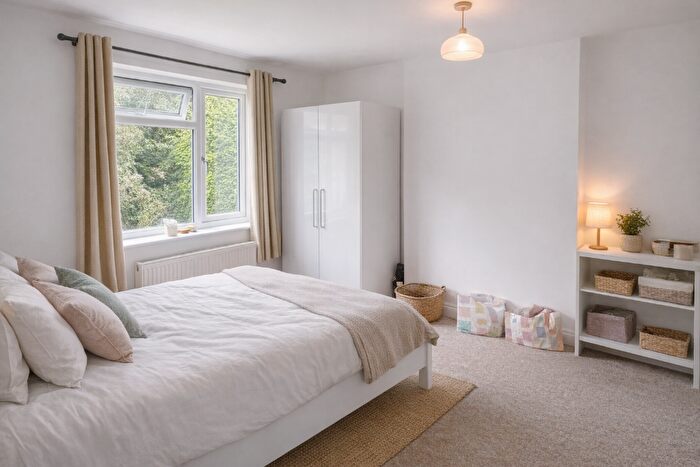 3 Bedroom Semi Detached House To Rent In Station Road, BS34