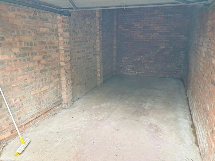 Parking To Rent In Clarence Gardens, Hyndland, Glasgow, G11