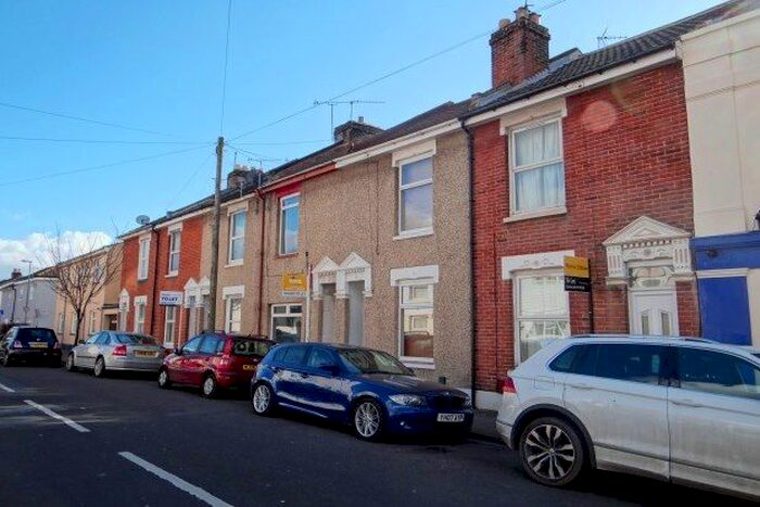 5 Bedroom Property To Rent In Collingwood Road, Southsea, PO5